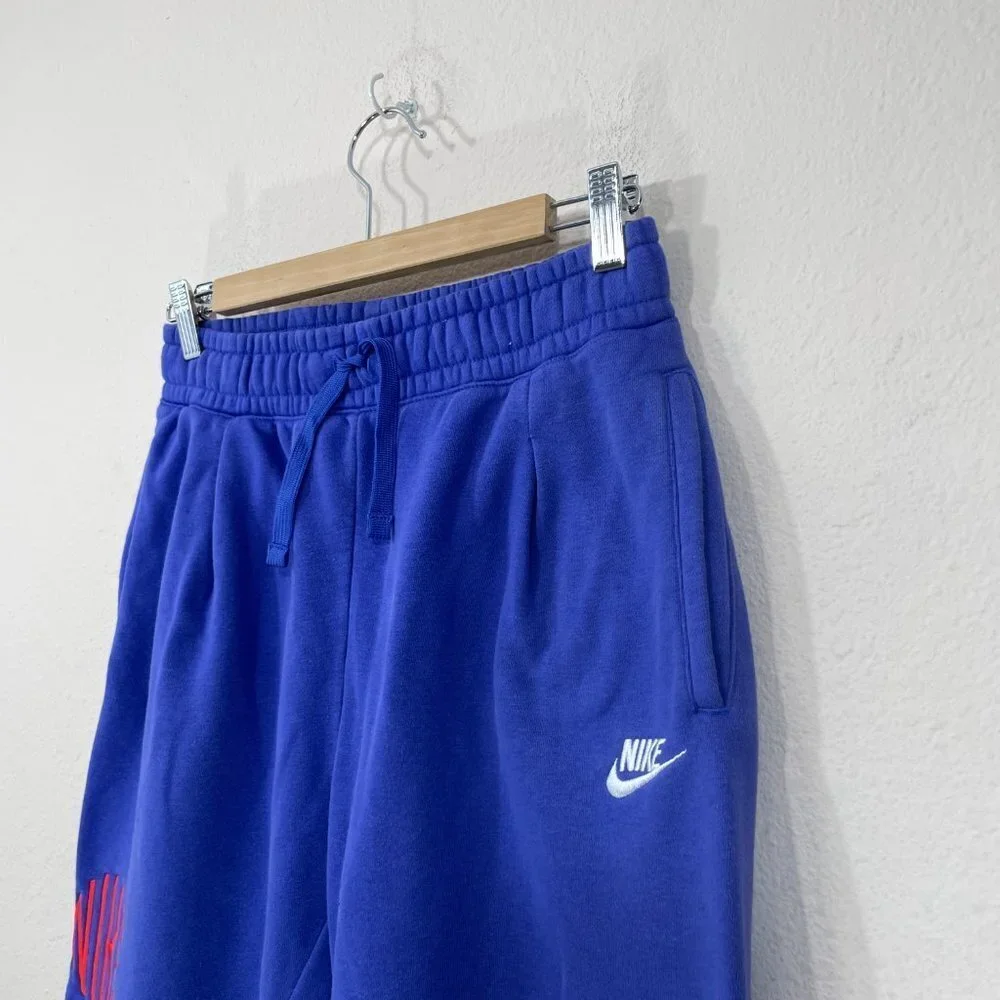 Nike sweatpants embroidered no
